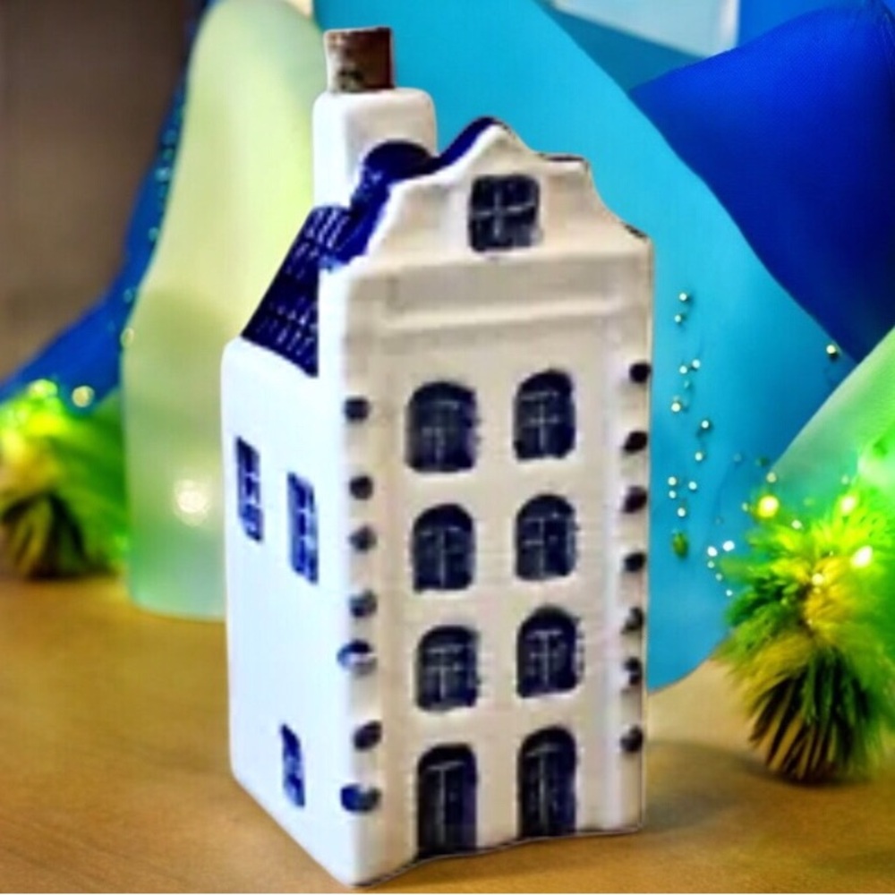 Royal Delft Canal House Decanter Handpaint Signed